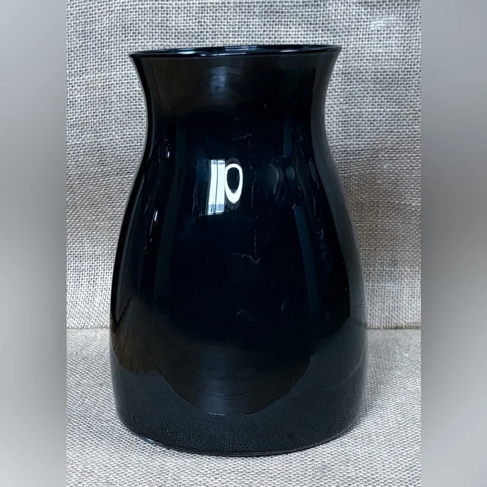 Canpol Black Glass Vase 8 Inch Gothic Gothcore Dark Academia Vampire Witch Core
